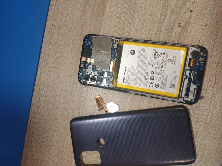 Nowa Misja: Wymiana Wyświetlacza w Motorola G10