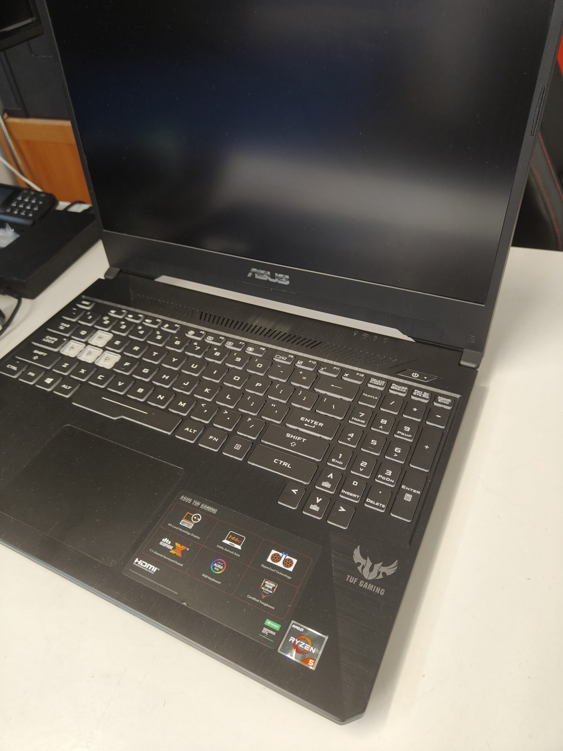 Laptop Asus TUF Gaming FX505DT - obrazek 3