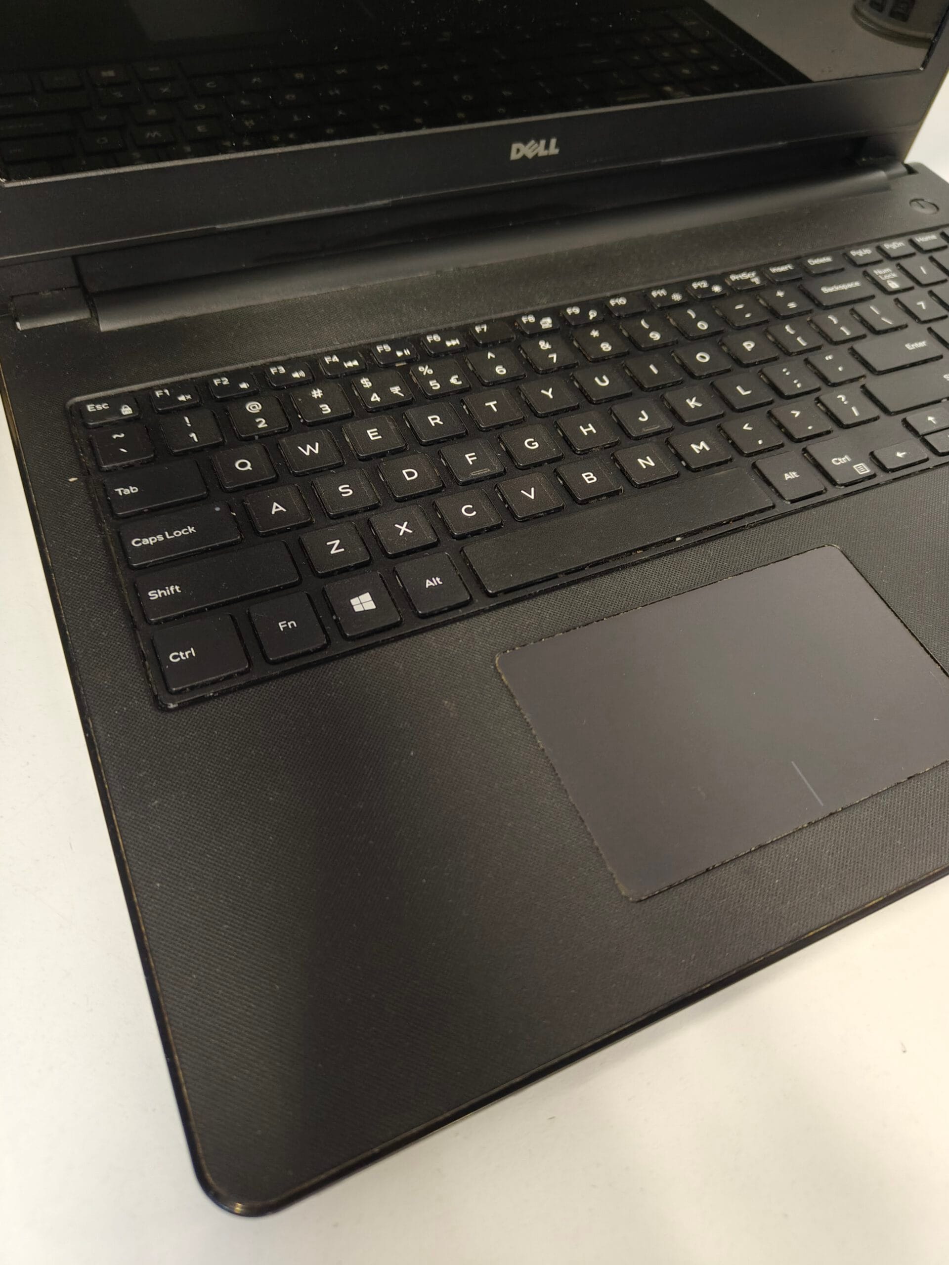 Laptop Dell Inspiron 15 3552